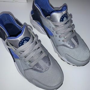 HUARACHE BY NIKE SHOES